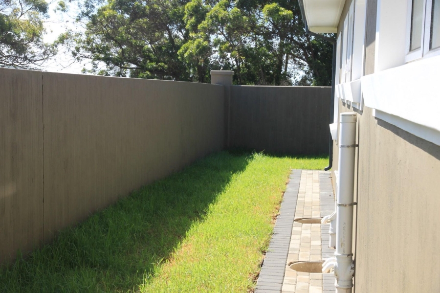 2 Bedroom Property for Sale in Kidds Beach Eastern Cape